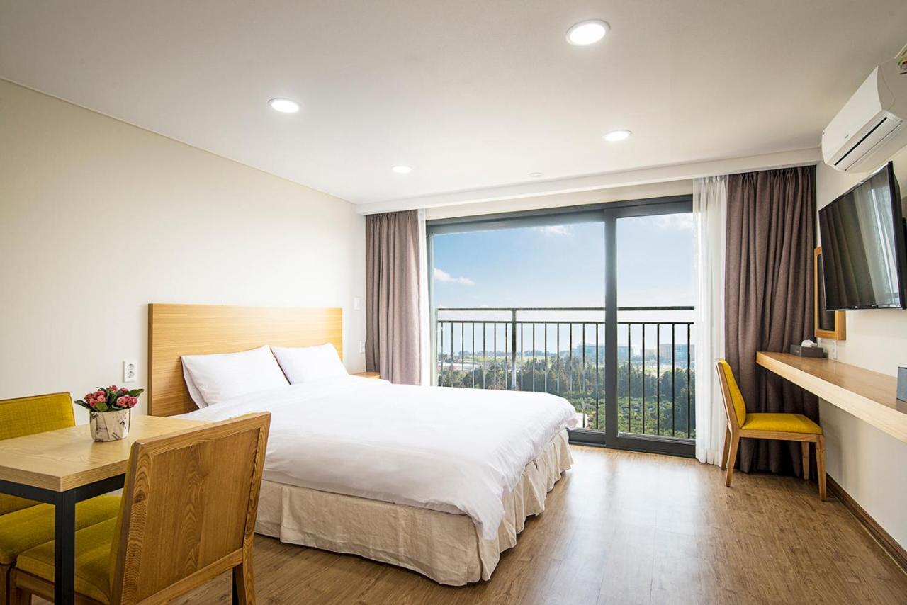 W Ocean Pension Seogwipo-stad Buitenkant foto